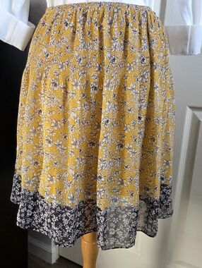 Max Studios Yellow Floral Skirt Size Medium